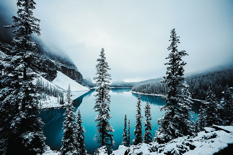 Picture of Moraine Lake at Banff National Park, Canada